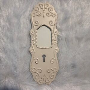 Door Knob Off White Metal Picture Frame Use as Magnet or Hanging